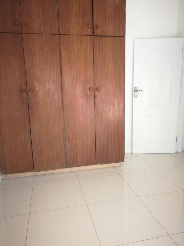 2 Bedroom Property for Sale in Peerless Park East Western Cape